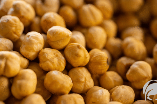 The Complete Guide to Organic Chickpeas: Nutrition & Everyday Uses
